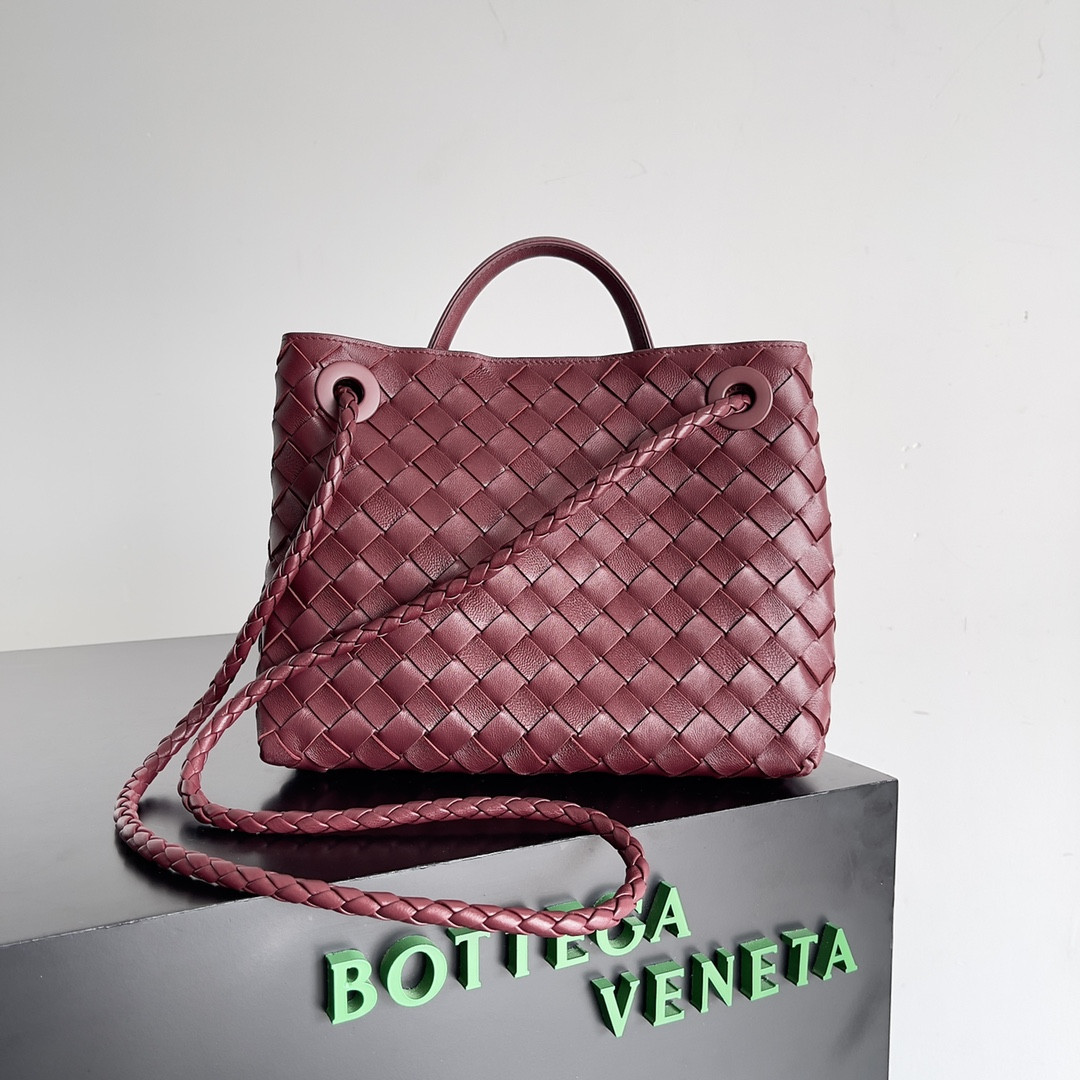 bo*te*ga Ve*ne*ta small andiamo 25x22x10.5cm