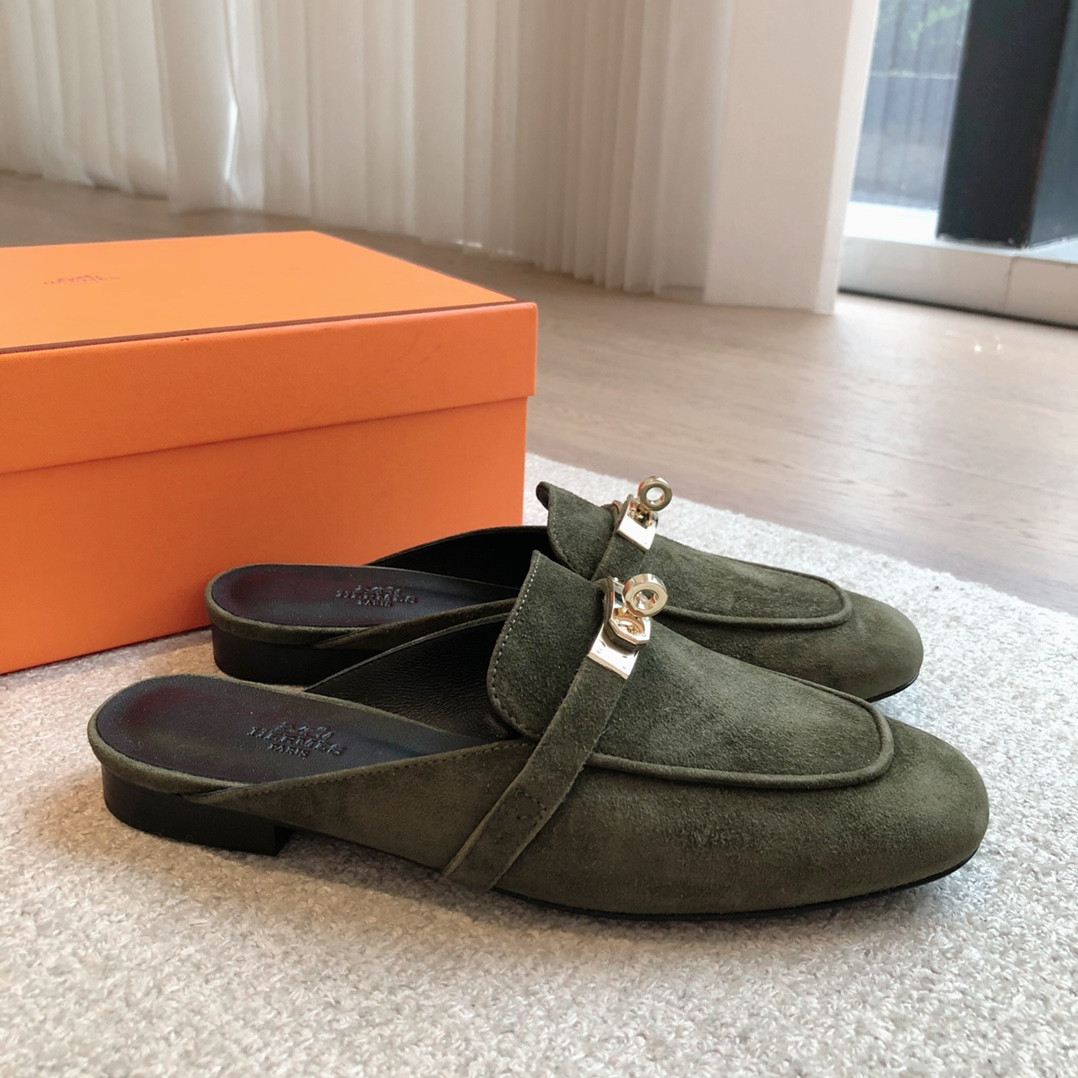 ua H**mes oz mule
