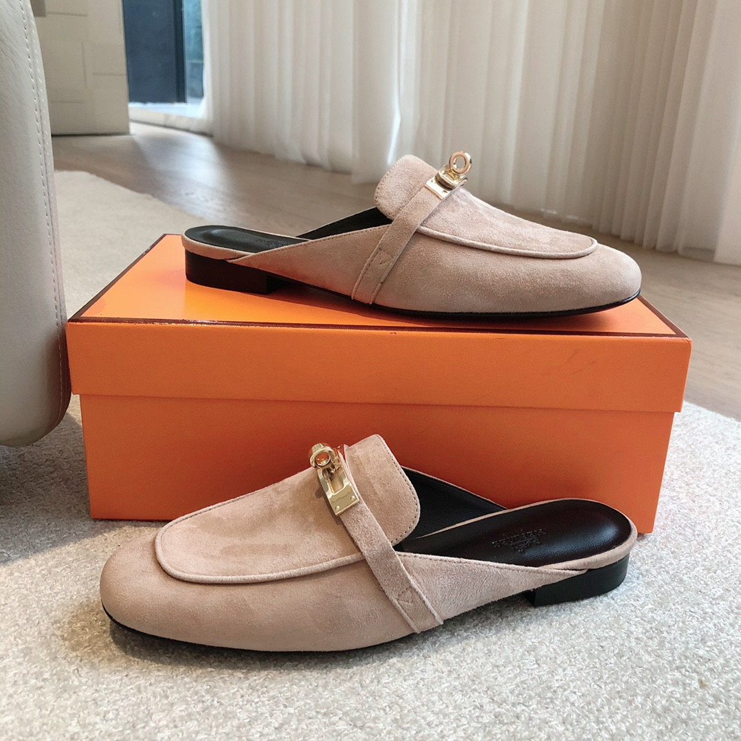 ua H**mes oz mule