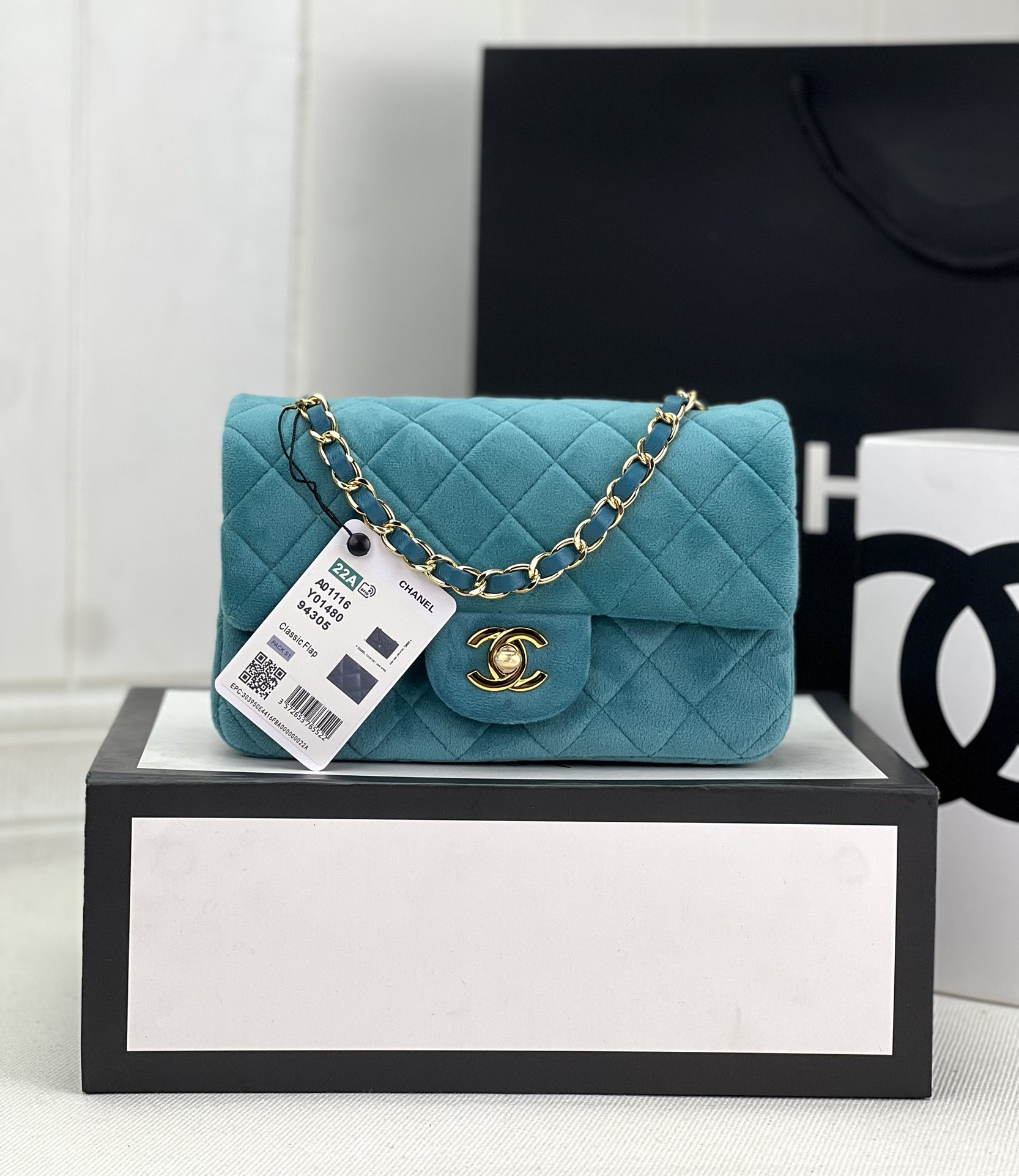 Ch*el classic flap bag 20cm