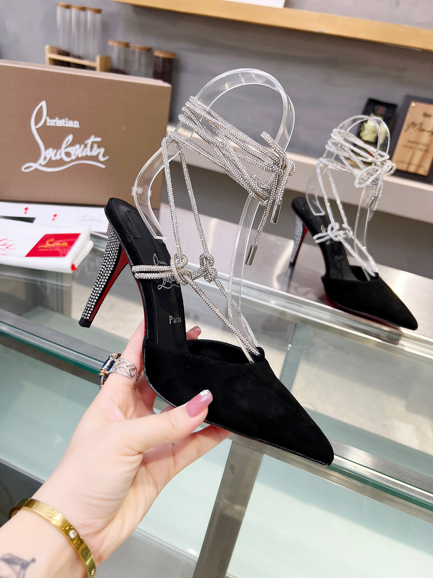 ua ch**an louboutin cl red-botT0m shoes
