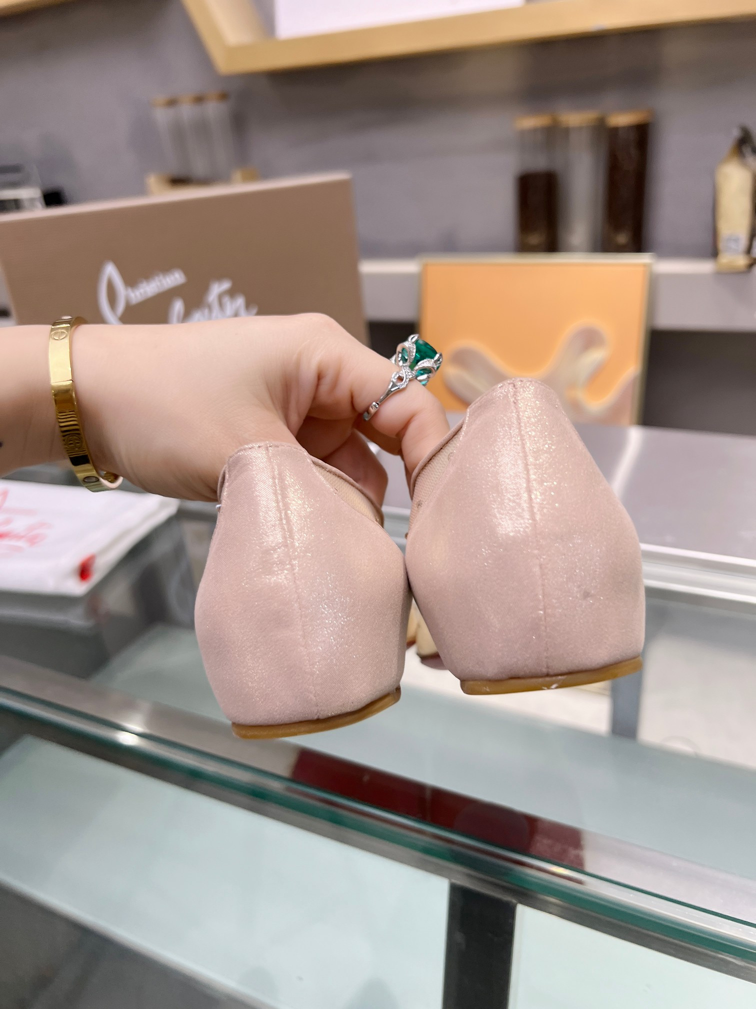 ua ch**an louboutin cl red-botT0m shoes
