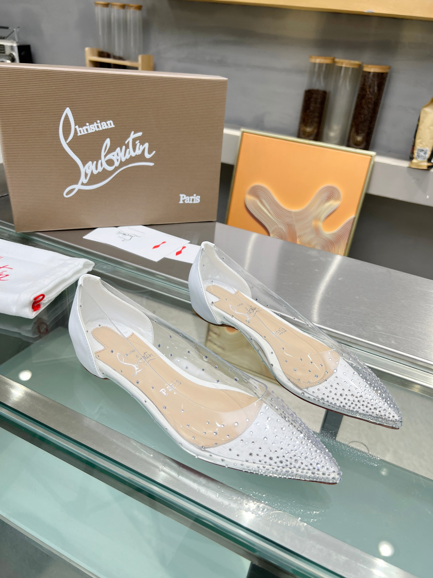 ua ch**an louboutin cl red-botT0m shoes