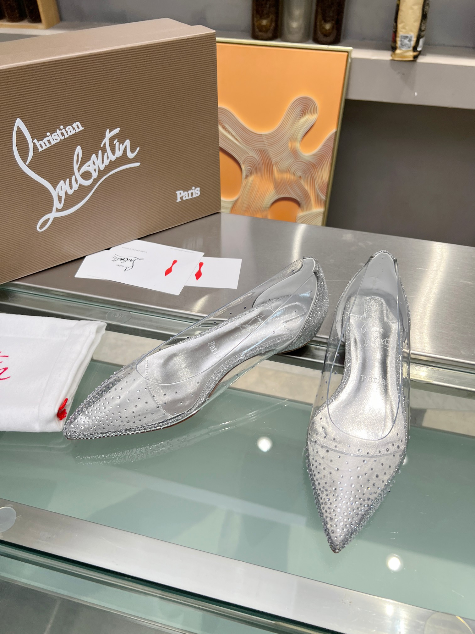 ua ch**an louboutin cl red-botT0m shoes