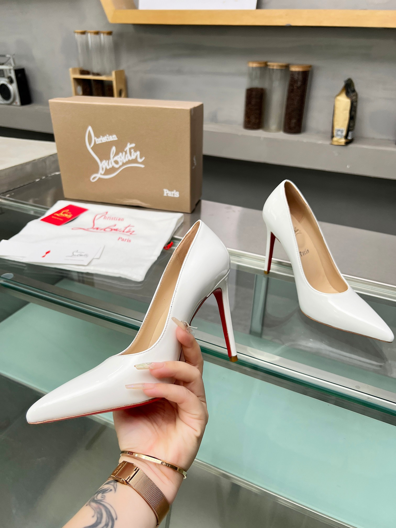 ua ch**an louboutin cl red-botT0m shoes