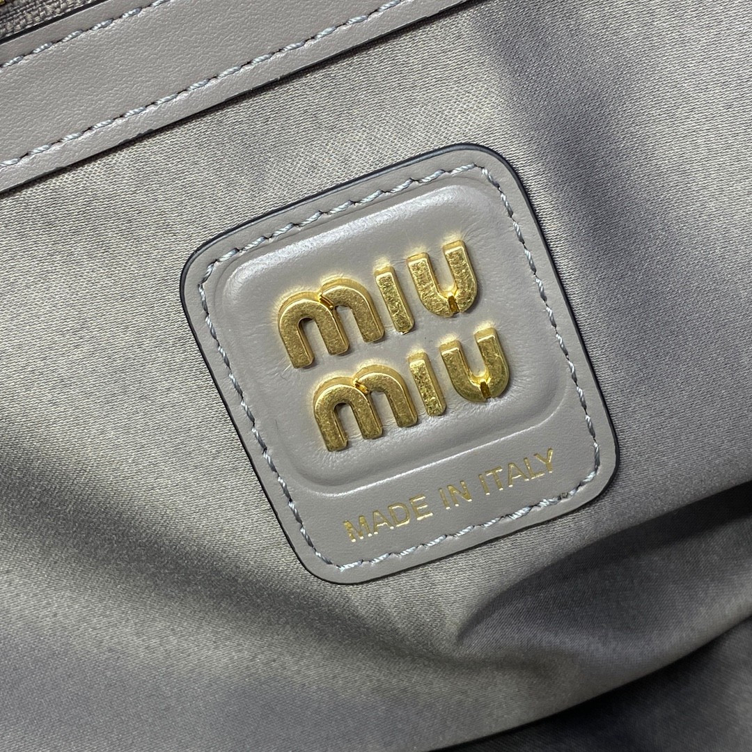 M1v M1v leather beau bag 23x34x10cm