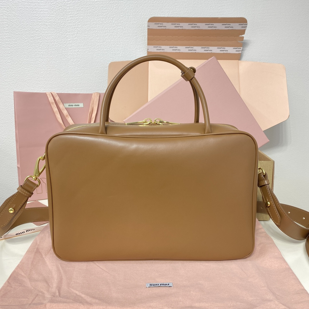 M1v M1v leather beau bag 23x34x10cm