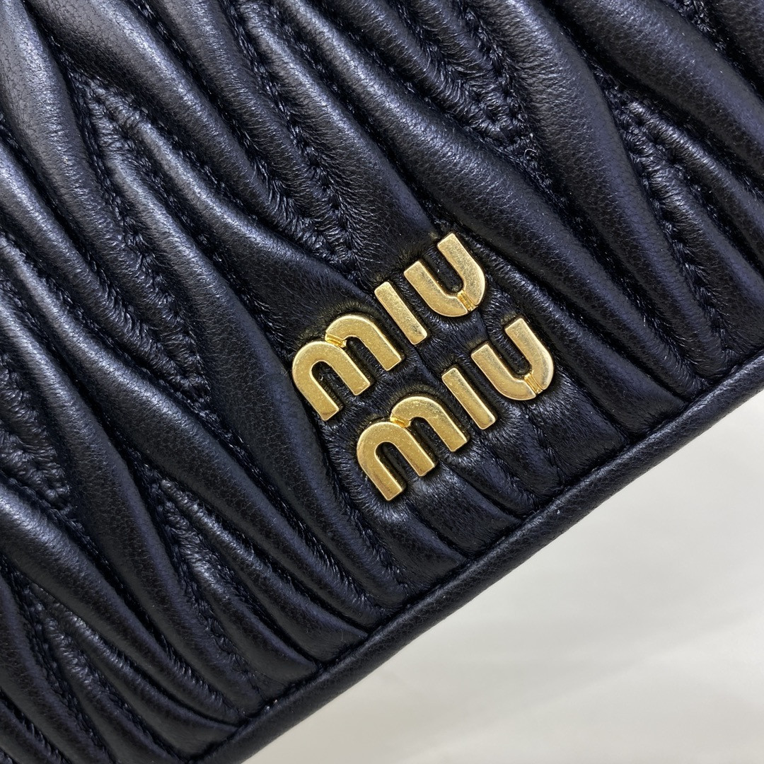 M1v M1v matelassé nappa leather card holder 8x15cm