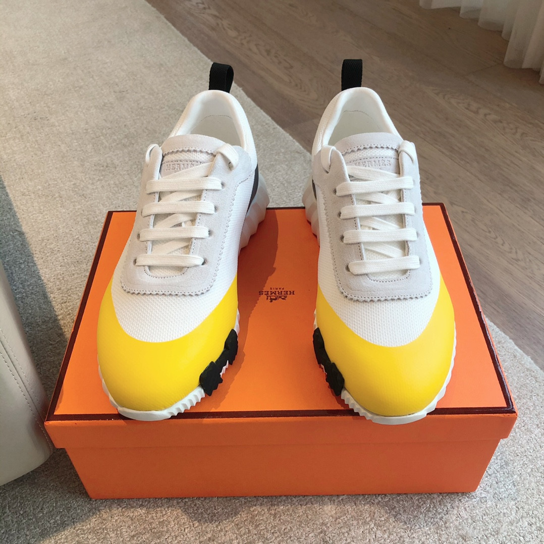 ua H**mes bouncing sneaker