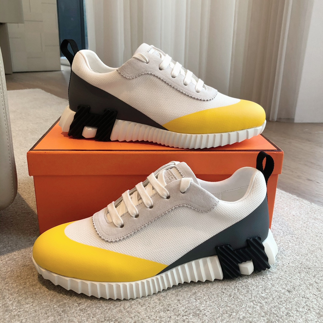 ua H**mes bouncing sneaker