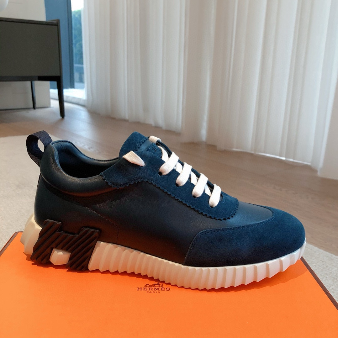ua H**mes bouncing sneaker