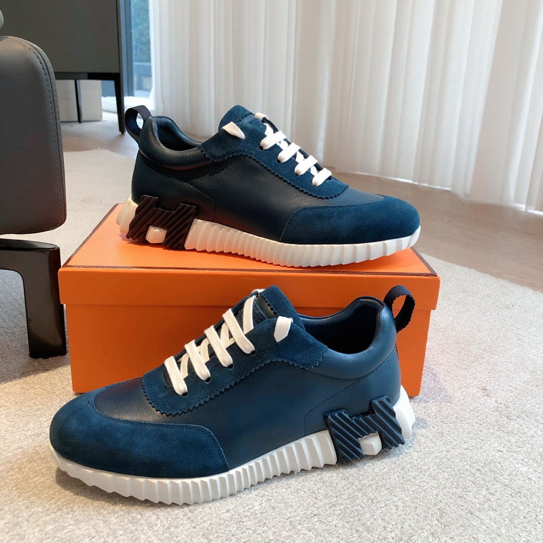 ua H**mes bouncing sneaker