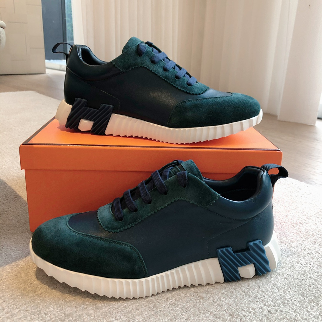 ua H**mes bouncing sneaker