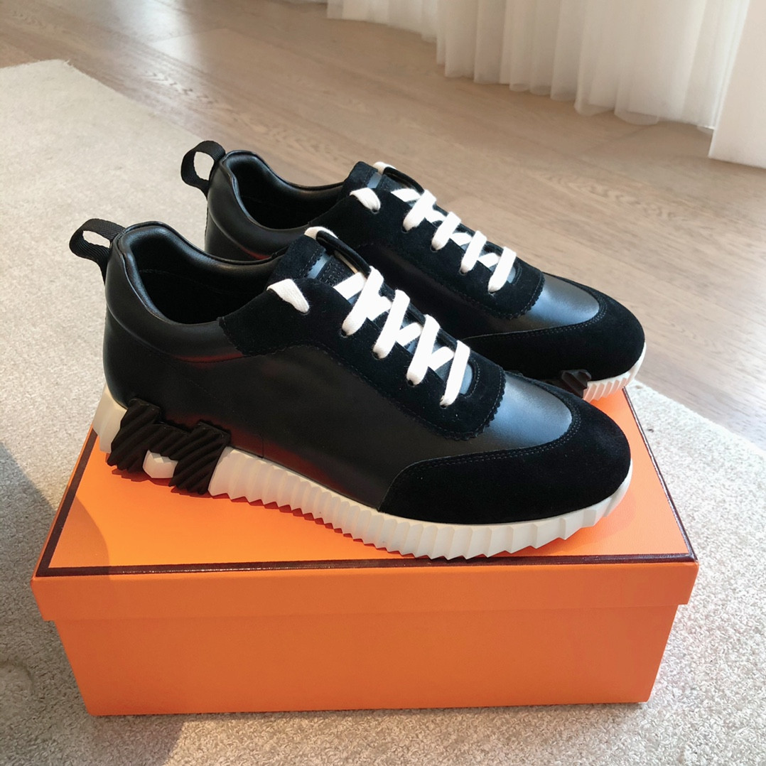 ua H**mes bouncing sneaker