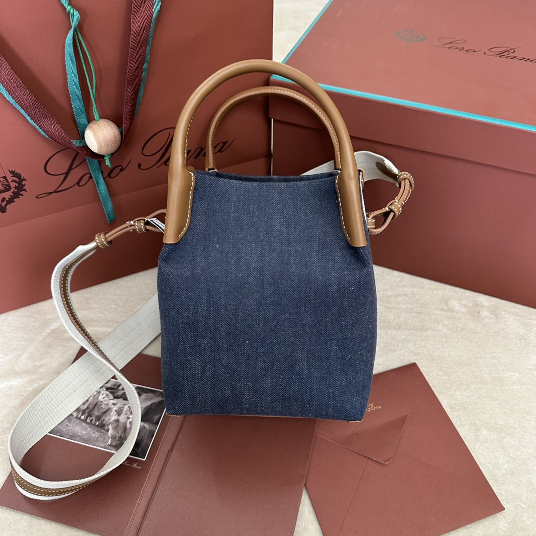 L**o p*ana small bale cotton bag 20x18x17cm