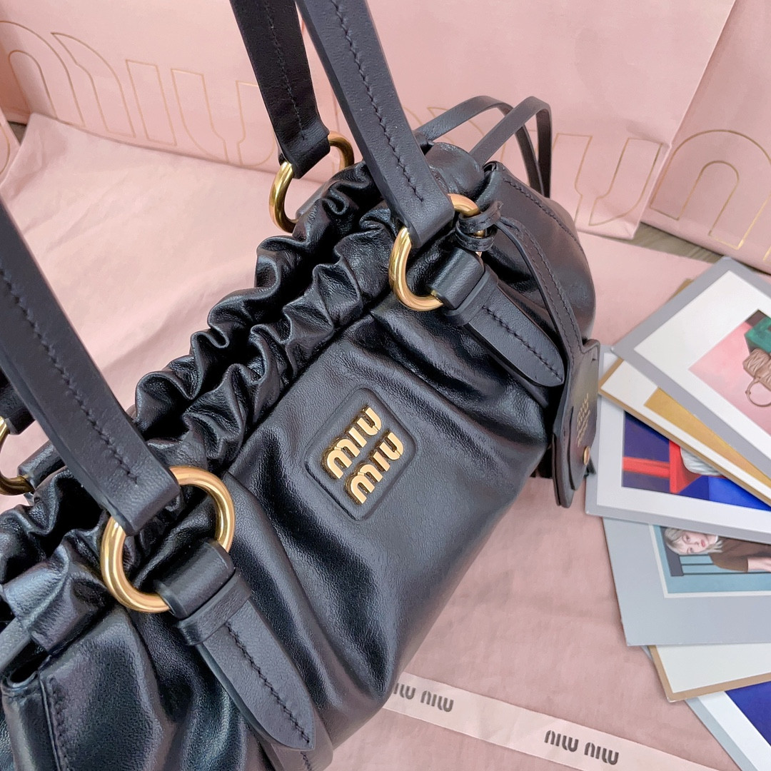 M1v M1v small joie nappa leather bag 16x32x10.5cm