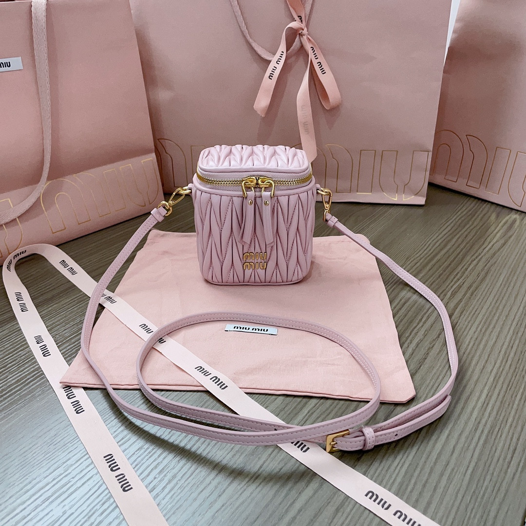 M1v M1v matelassé nappa leather micro bag 10.5x9.5x7cm