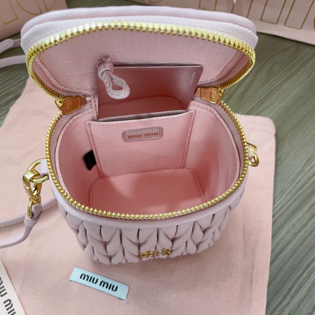 M1v M1v matelassé nappa leather micro bag 10.5x9.5x7cm