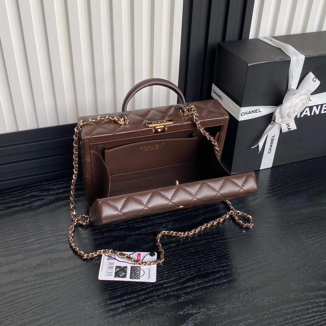 Ch*el box bag 15x22x7.5cm