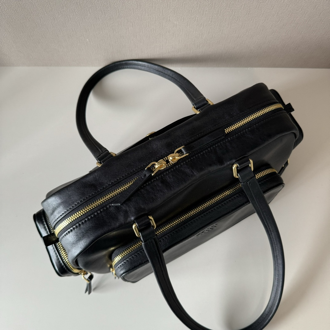 M1v M1v pocket washed nappa leather bag 32x15.5x11cm