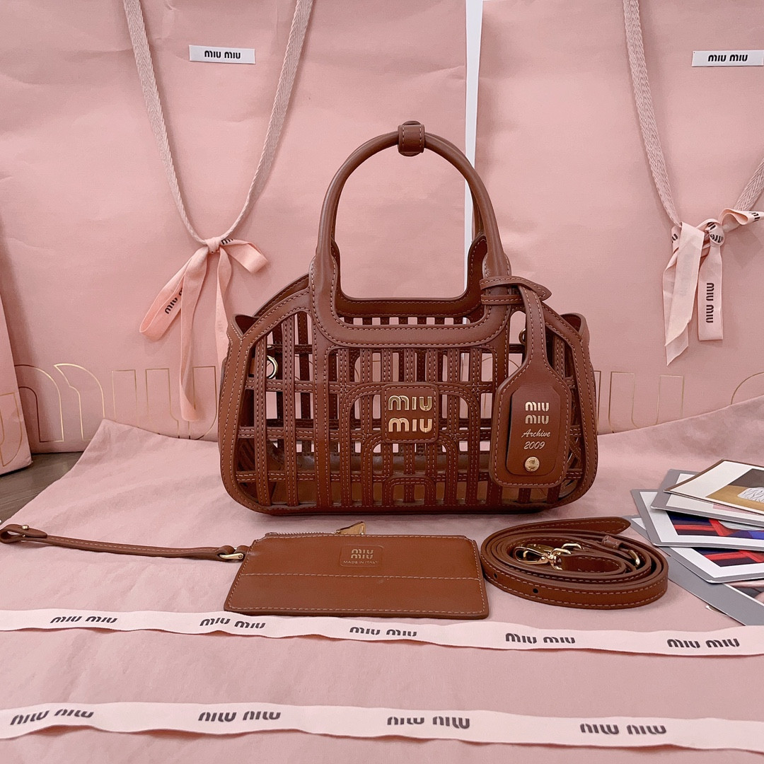 M1v M1v leather basket 12.5x24x9cm