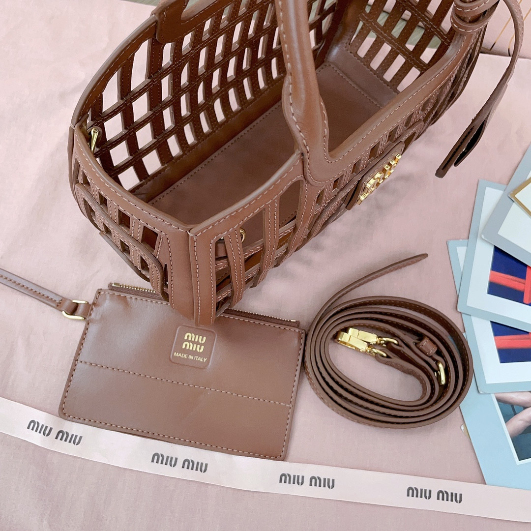 M1v M1v leather basket 12.5x24x9cm