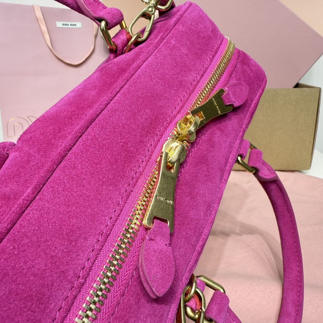 M1v M1v arcadie suede bag 27x12x9cm