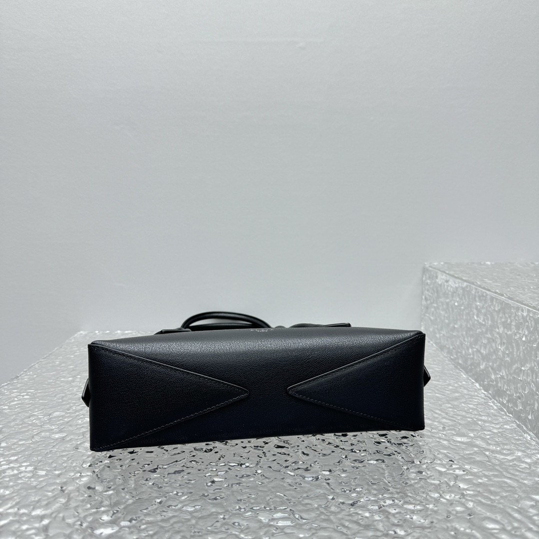 A1a1a LE TECKEL SMALL BAG 27x9x8cm