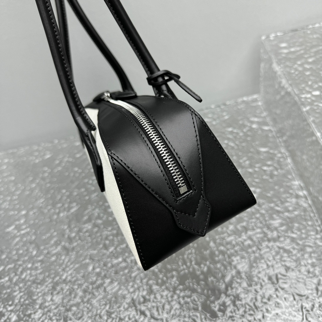 A1a1a LE TECKEL MEDIUM BAG 33x11x10cm