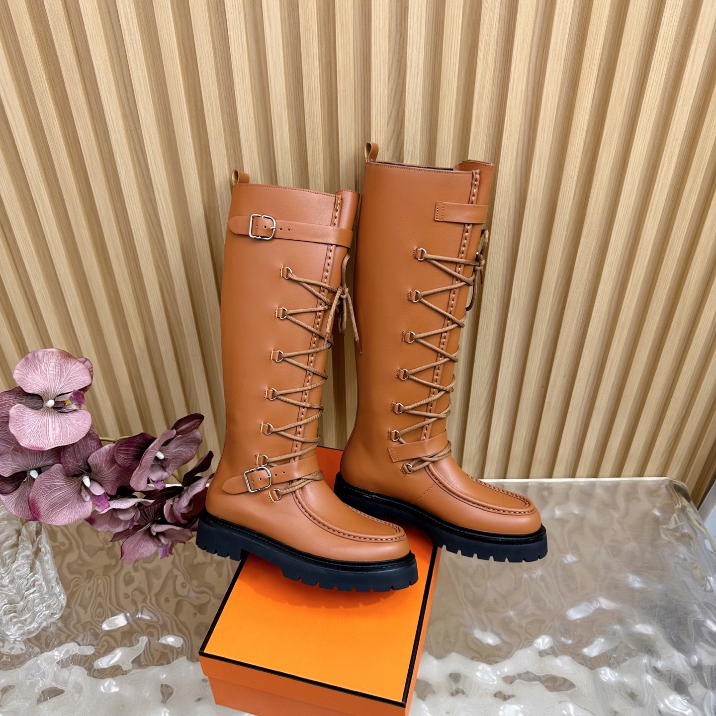 ua H**mes landscape boot