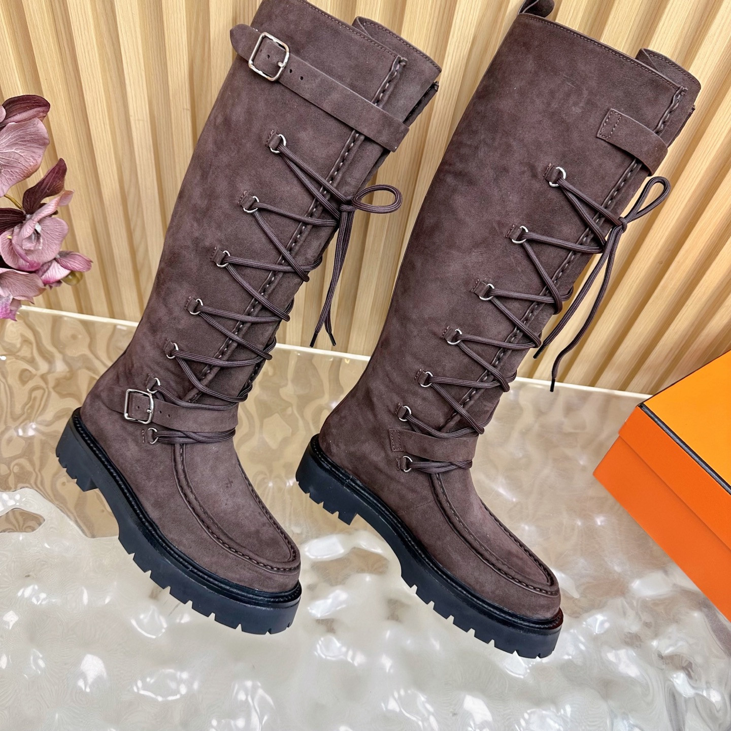 ua H**mes landscape boot