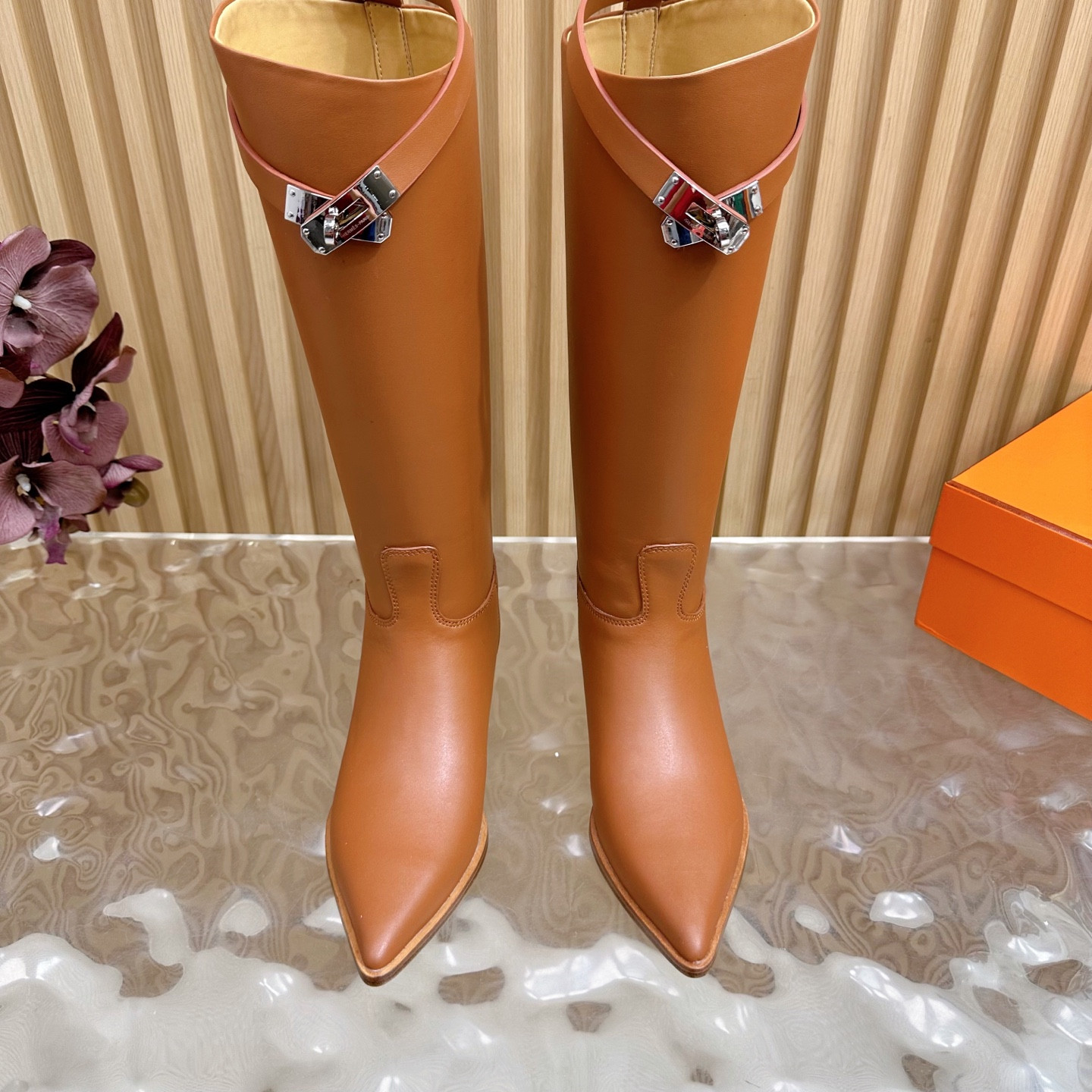 ua H**mes jumping boots