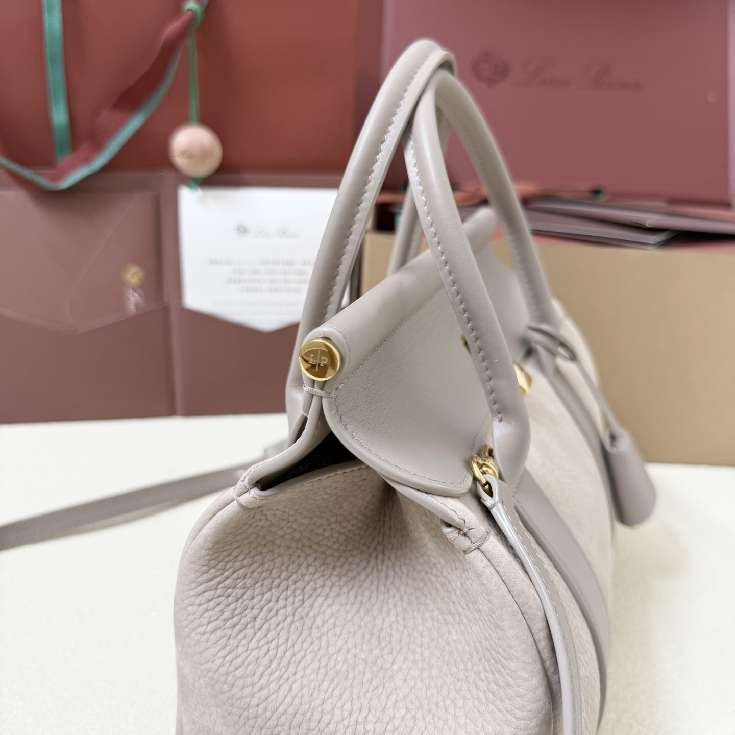 L**o p*ana loom l25 calfskin 25x18x12.5cm