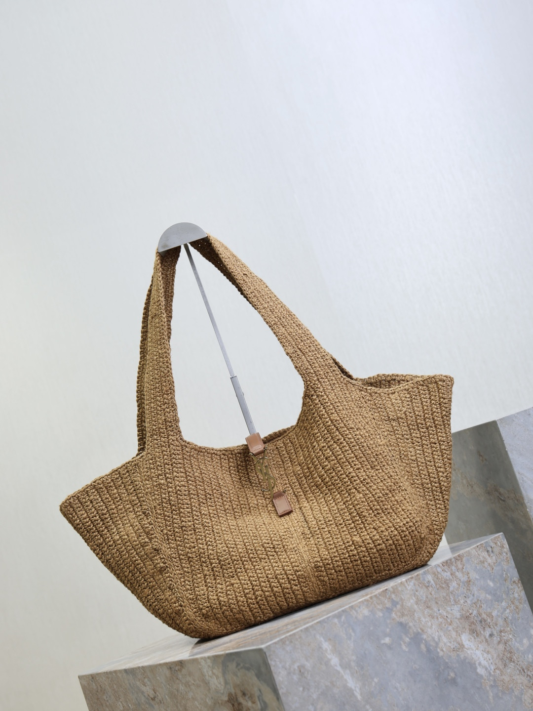 Y*L le 5 À 7 bea (cord and leather) 50x28x18cm