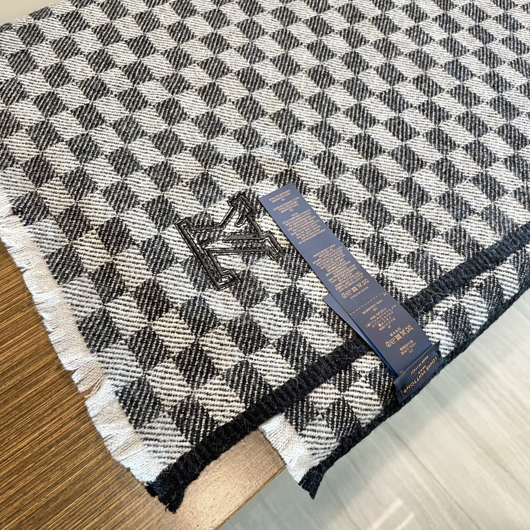 l0*is V*t0n checkered scarf 35x200cm 100% cashmere