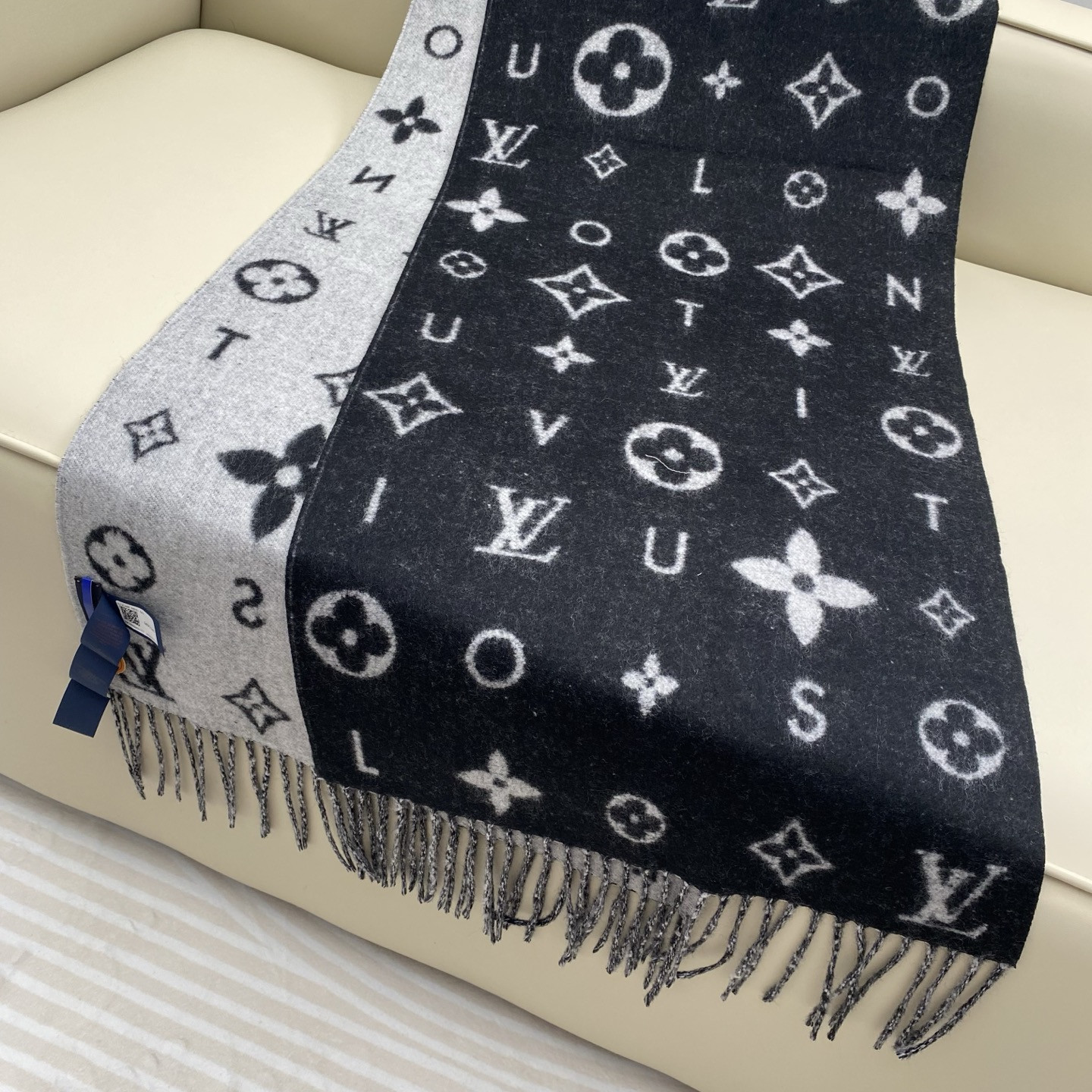 l0*is V*t0n reykjavik 2.0 scarf 40x220cm 100% cashmere