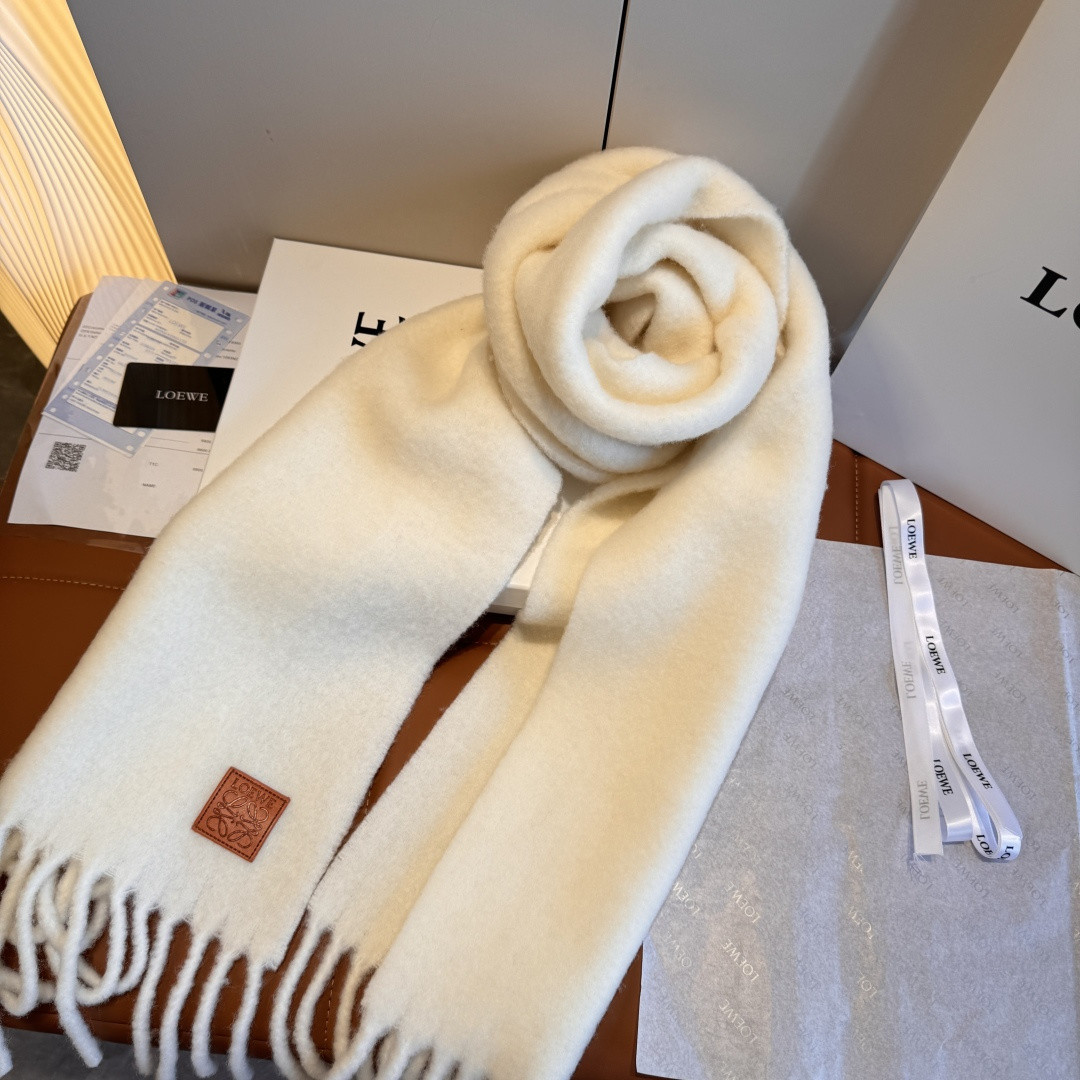L0ew* scarf 23x185cm