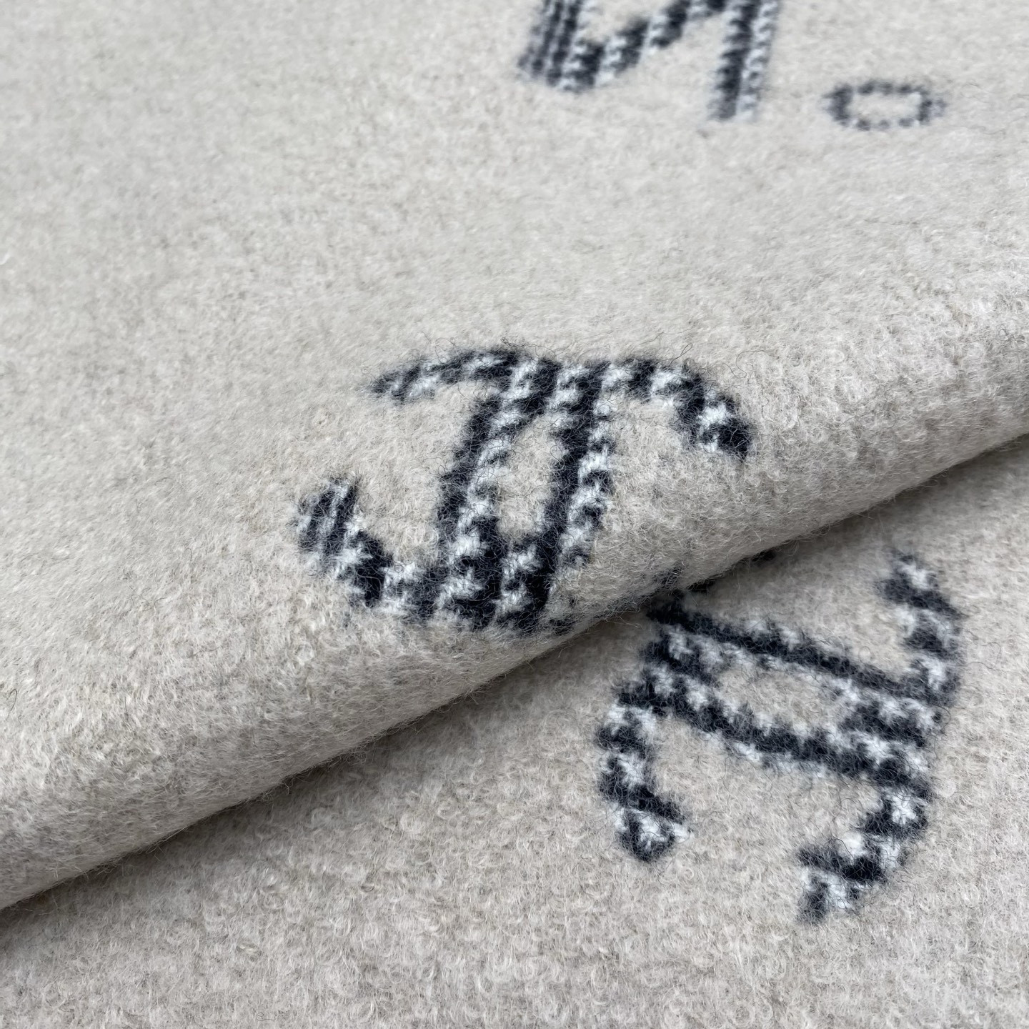 Ch*el scarf 60x190cm
