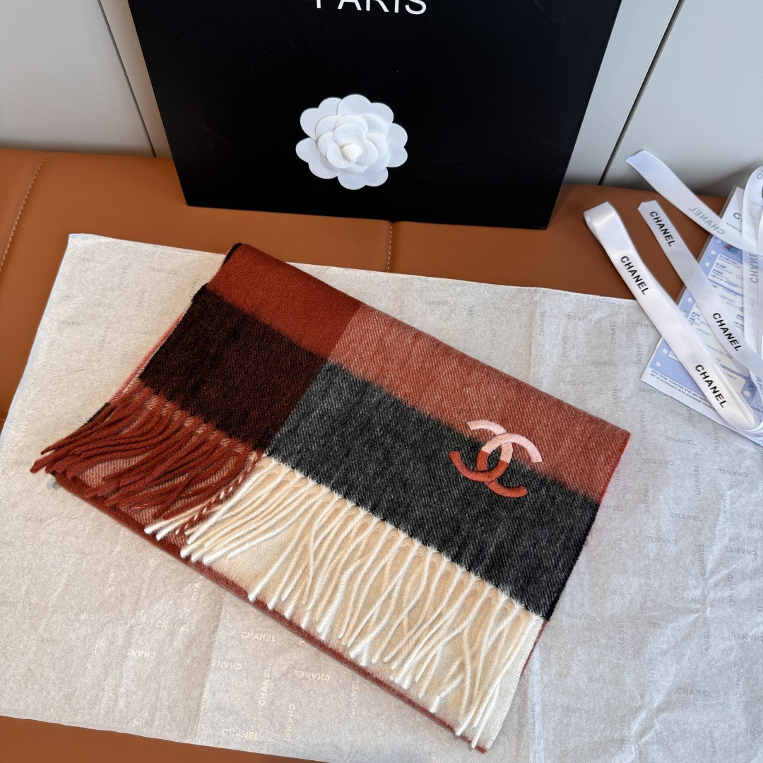 Ch*el scarf 30x200cm 100% lamb