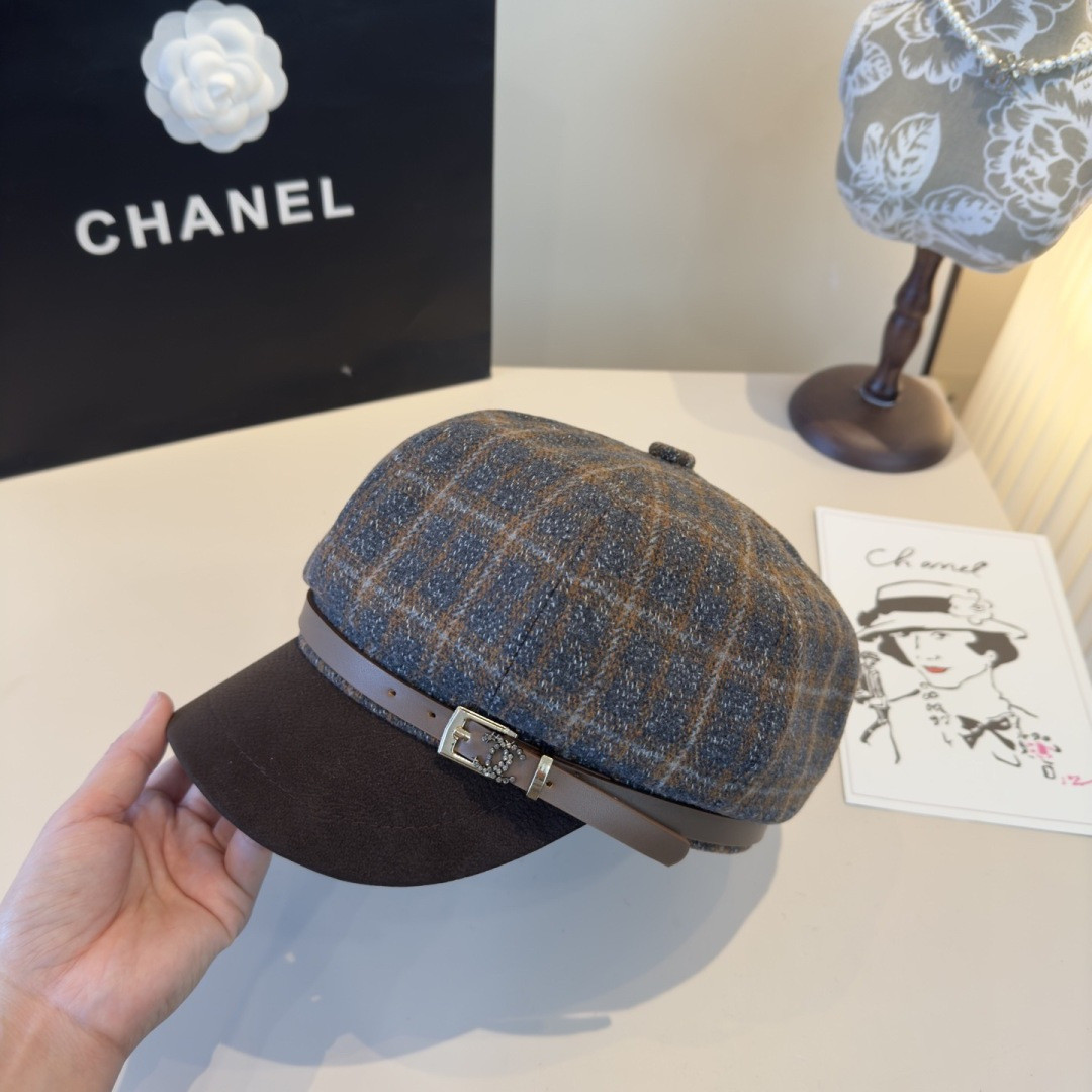 Ch*el newsboy cap 57cm head circumference