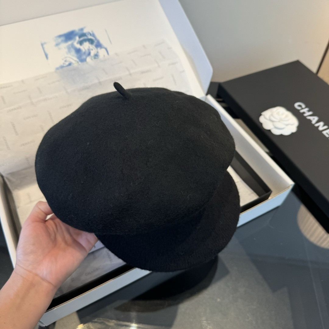 Ch*el wool felt beret