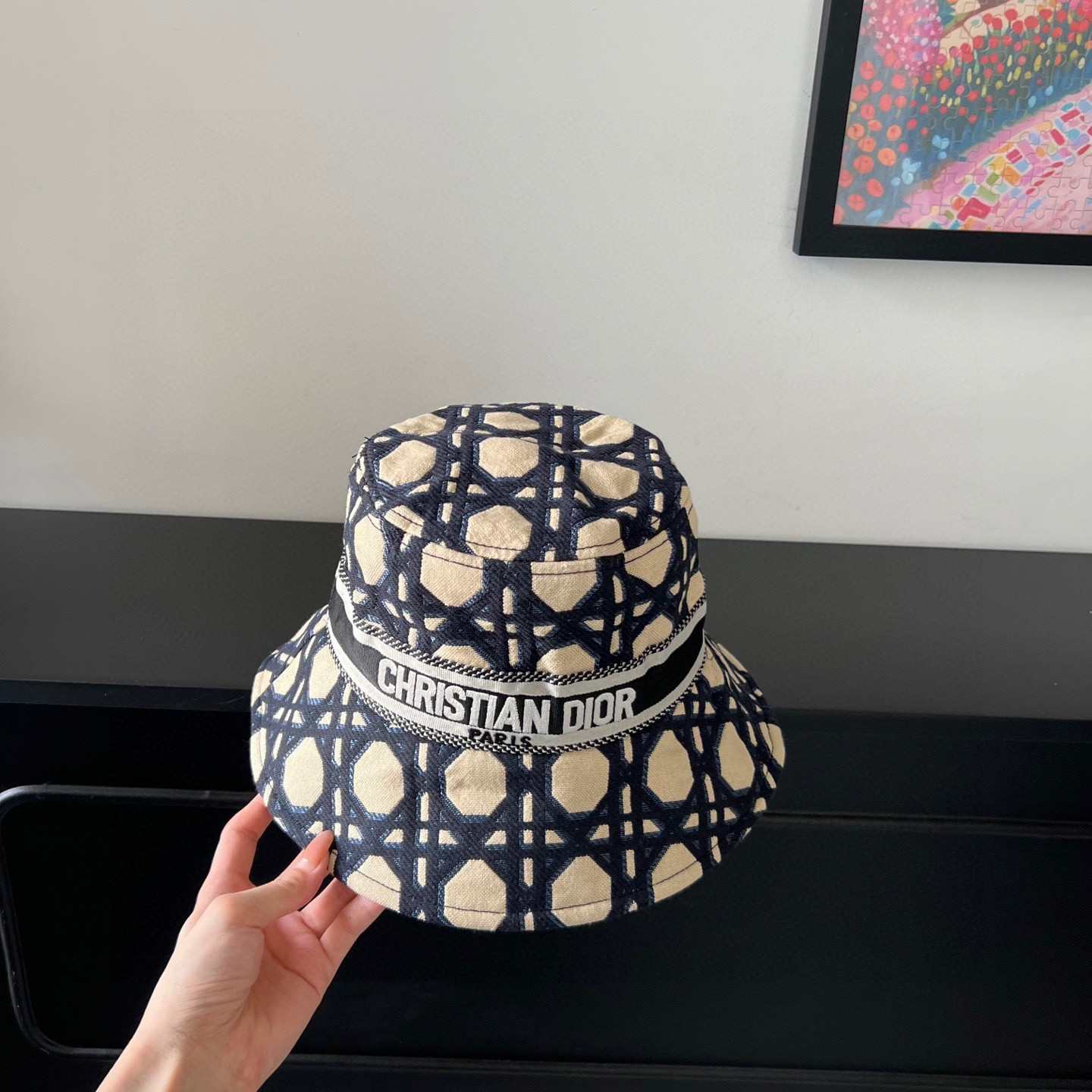 D*or bucket hat