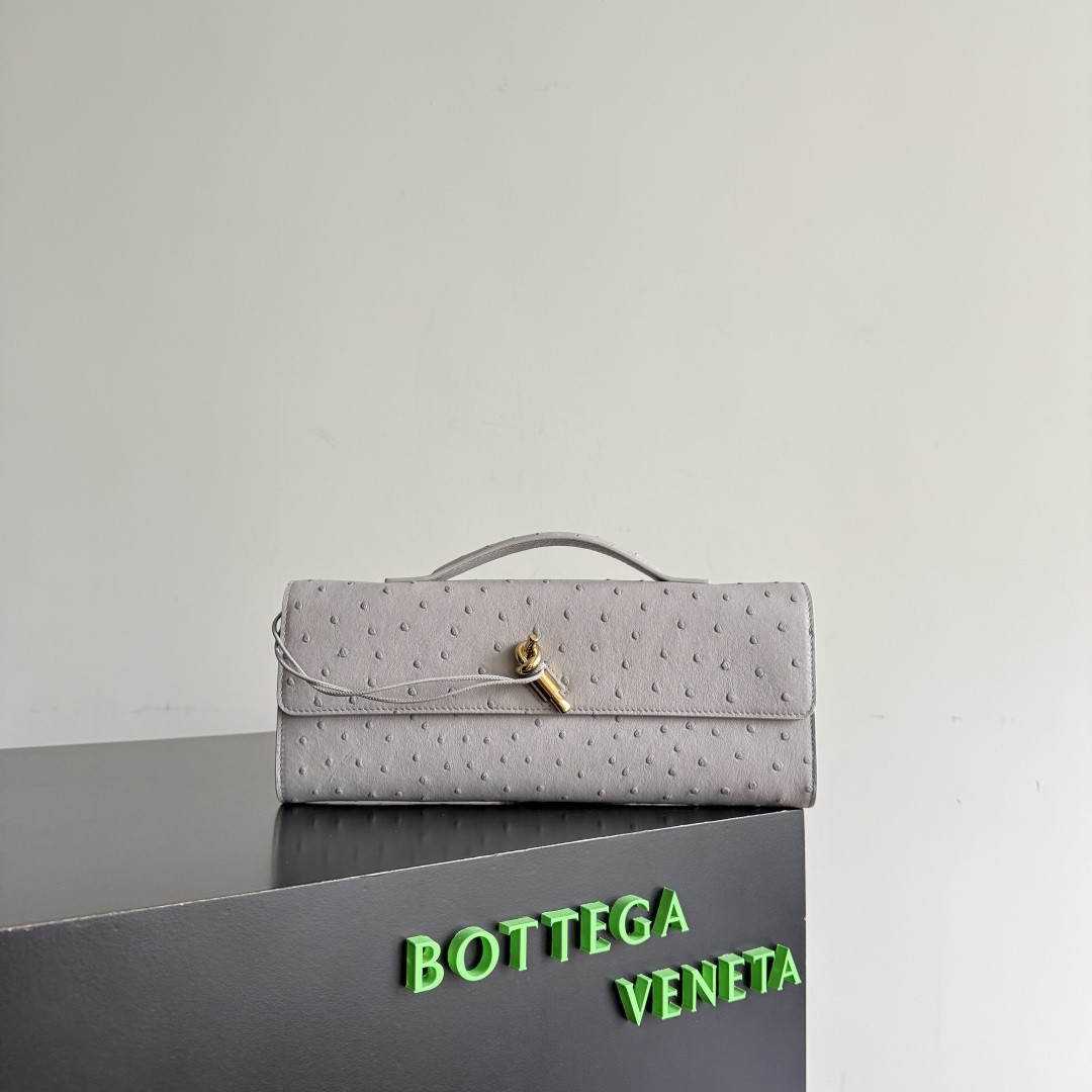bo*te*ga Ve*ne*ta andiamo clutch 13x31x3cm