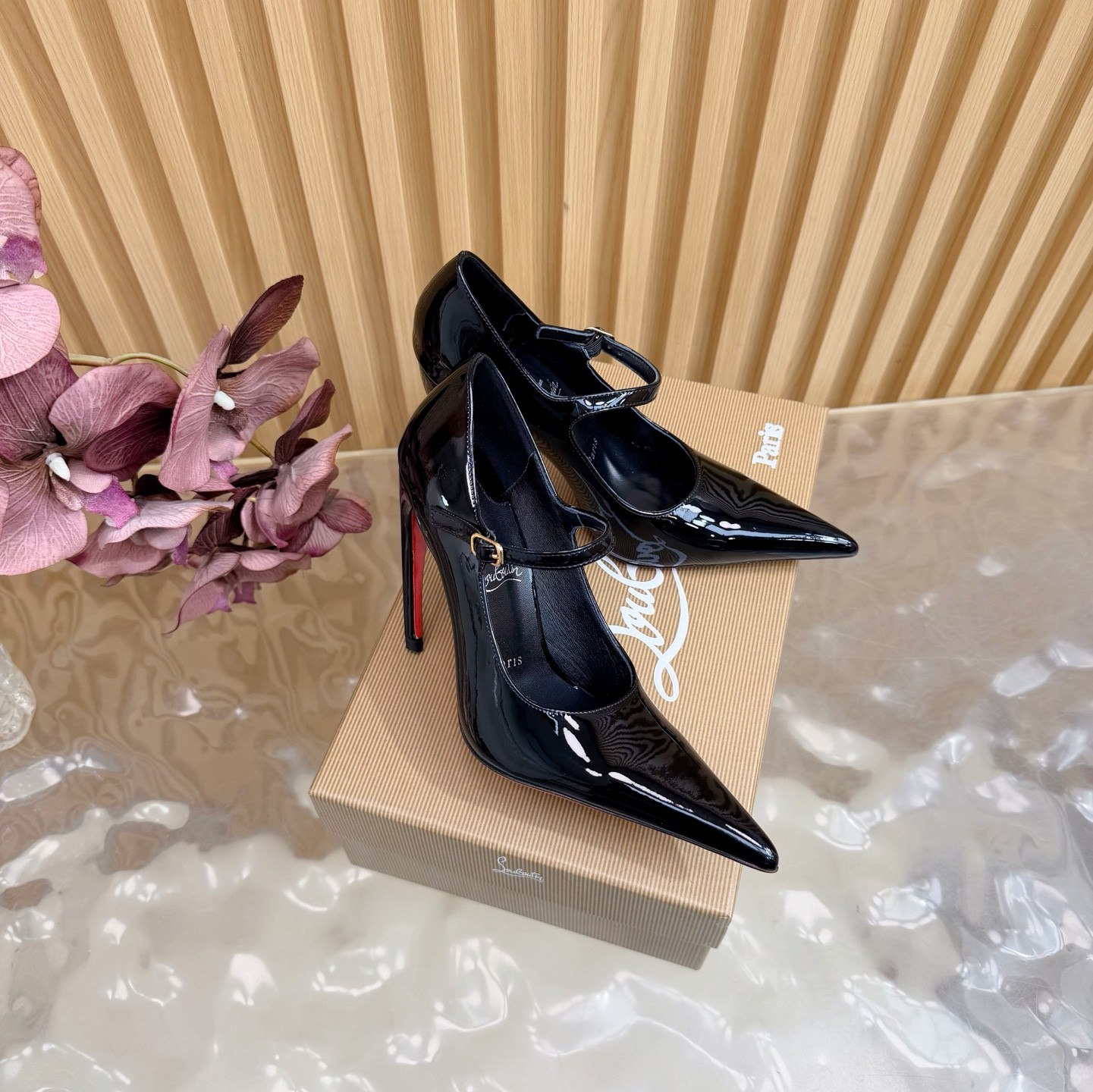 ua Ch**an louboutin mary jane pumps 15cm heel