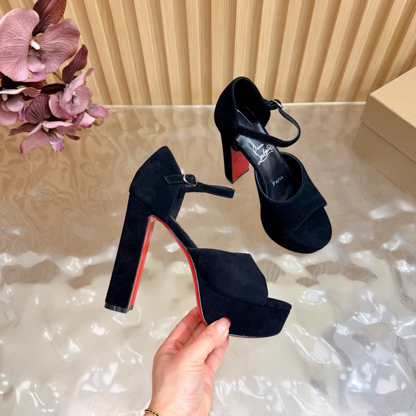ua Ch**an louboutin sandaloo 130 mm strappy sandals black