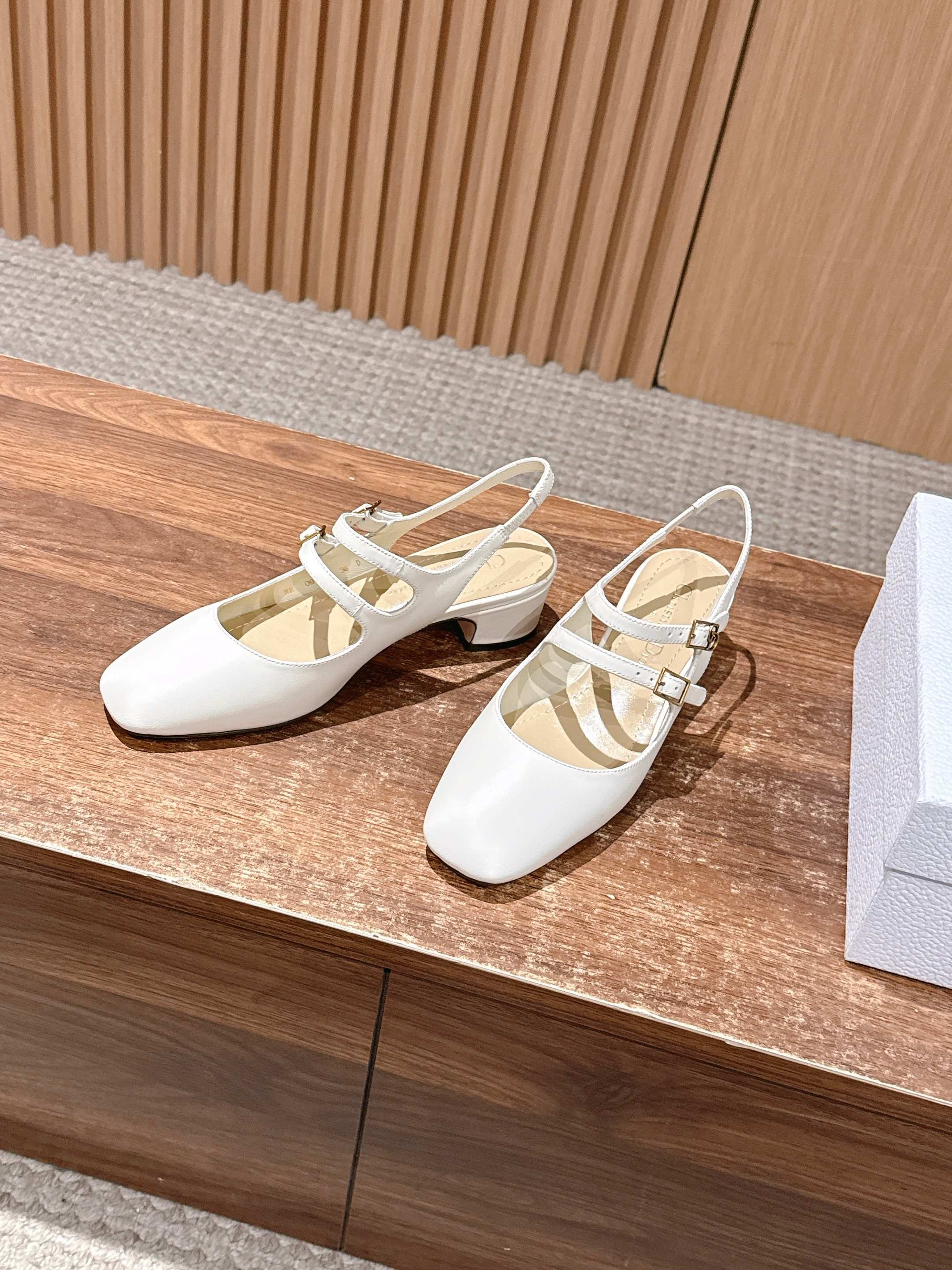 ua D*or chérie slingback pump