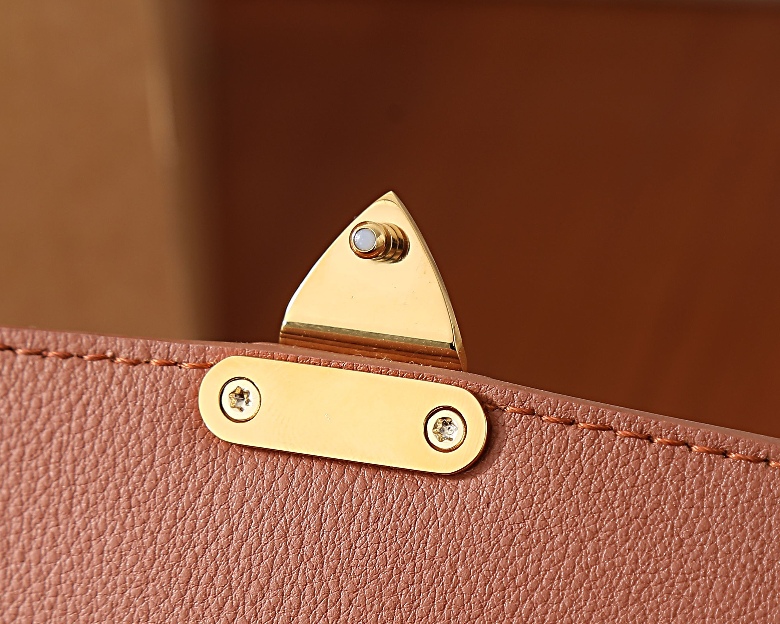 LV Madeleine BB M28288 24.5x16x8cm