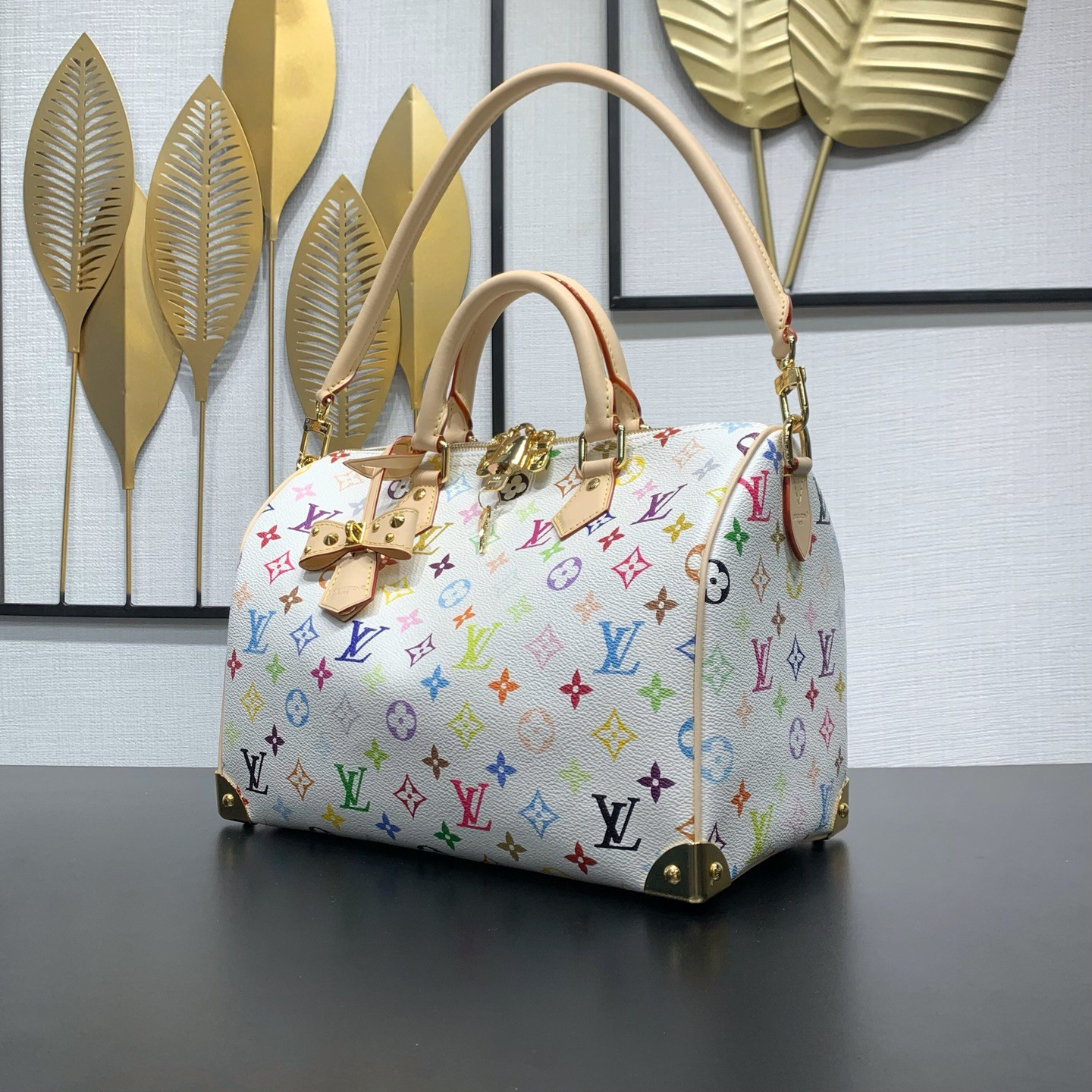 LV x TM Speedy Soft 30 M27789 30x21x17cm