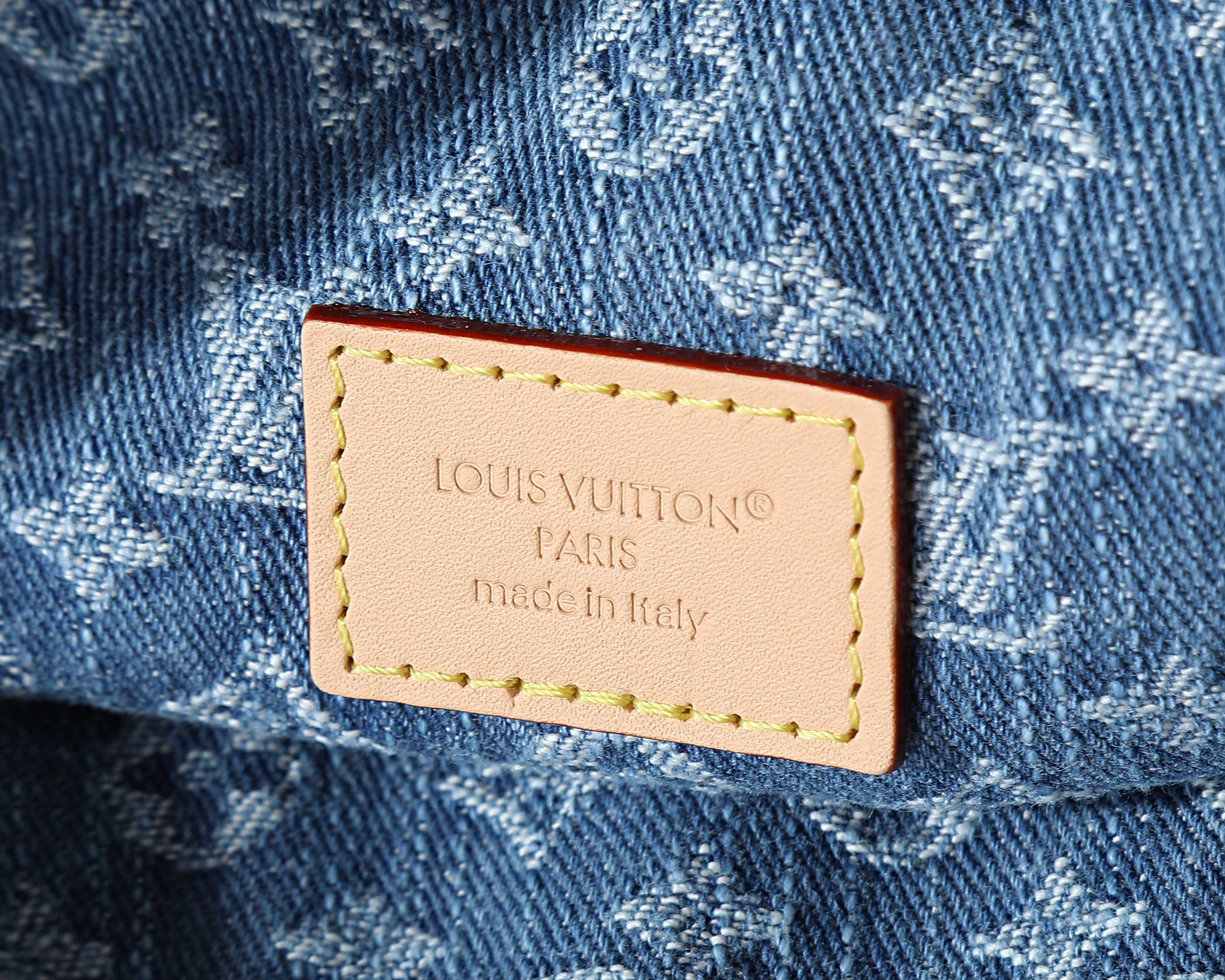 LV Baggy M27329 30x22x13cm