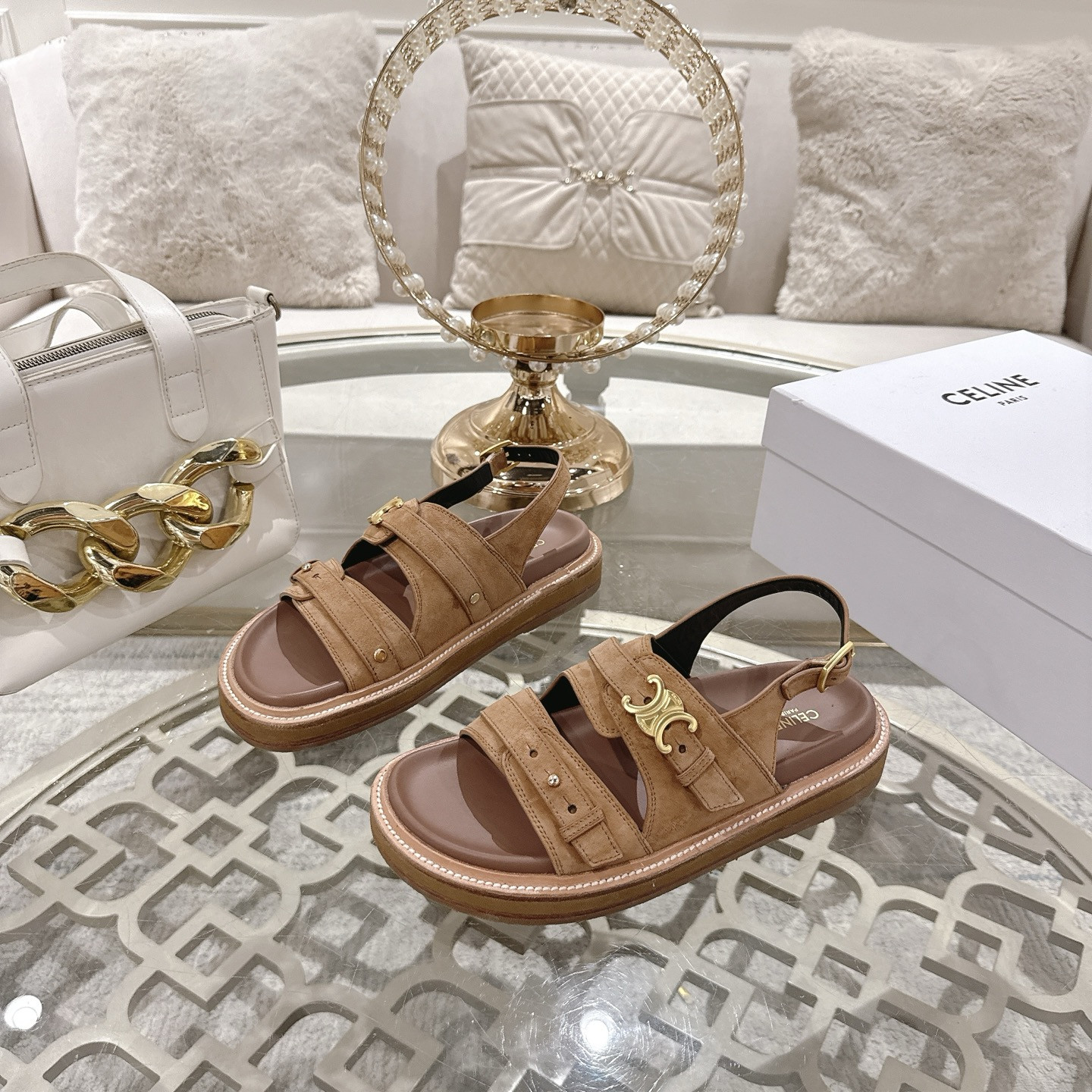 ua Ce**e tippitriomphe sandal